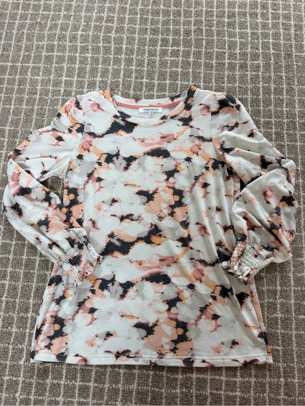 Rose & Olive White Pink Floral-Print Long Sleeve Top